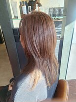 ローレン(LOREM)&nbsp;レイヤーカット×艶グレイカラー12.10オリーブグレー