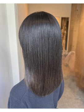 ロッカヘアエジェ(ROCCA hair eje.) 髪質改善×ナチュラルミディ