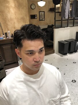 ルドローブラントオオサカ(LUDLOW BLUNT Osaka) サイドパートパーマスタイル