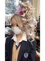 バイブアンドアネックス(VIBE & ANNEX)&nbsp;《momoka》盛り髪JK卒業式体育祭文化祭横浜石川町