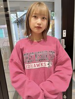 ラミエバイメルト 下北沢(lamie by melt)&nbsp;ミドルインナーカラー切りっぱなしボブミルクティーベージュ