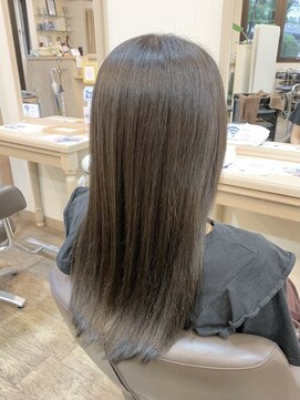 アルターリール(aL ter Rire) 前髪/マチルダボブ/ピンクベージュ/インナーグレージュ/福原遼華