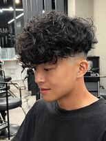 エルマーク 心斎橋(L-MARK)&nbsp;スペインカールスパイラルパーマツイストパーマフェード短髪