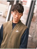 メンズ タイトなサイドのマッシュ×アッシュカラー