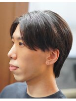 ノーエン(noen)&nbsp;センターパートスパイラルパーマツーブロック刈り上げメンズヘア