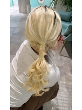 シーク(seak) ポニーテール