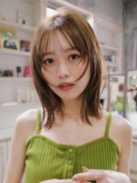 ピュー(Piu-) 【ミディアムレイヤー/阿部達哉】外ハネ/顔周りカット/ボブ