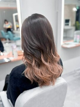 エルサザリープ 三宮(Elsa the leap) デザインカラー/グラデーションカラー/ブリーチ/エンドカラー/