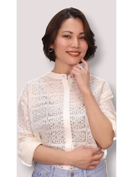 オフザリップヘアー(off the Lip hair) 大人サイドパートショートボブ