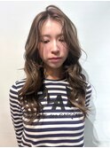 レイヤーカット 顔周りレイヤー セミロング くびれヘア