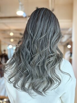 ブリッツ レボ(BLITZ-REVO) 着物ヘア/ダークアッシュ/ミディアムレイヤーカット/柏駅