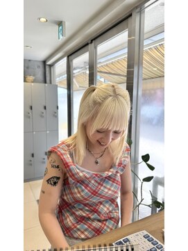 アース エレガンス 吉祥寺店(EARTH Elegance) 視線を集めるハイトーンブロンドカラー