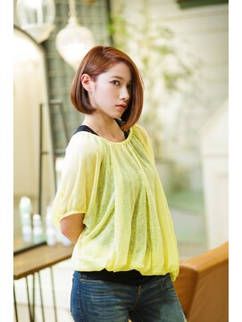 ソーホー ニューヨーク シズオカ(SOHO newyork SHIZUOKA) 耳かけアシメショートボブ