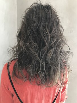 アデプト 綾瀬店(adept) グレージュグラデーション【綾瀬/北千住/亀有】