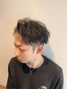 ヘアアンドフェイス ルースト(hair&face ROOST) 【癖毛でもできる】センタースタイル