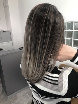 カラ ヘアーサロン(Kala Hair Salon) エアータッチ ミルクティーバレイヤージュ