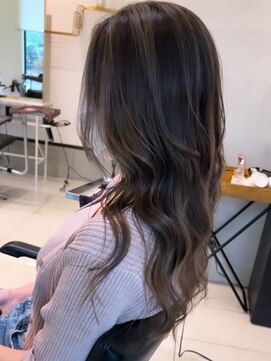 シェルハ(SHELHA) 【Haruki】大人バレイヤージュ×グレージュ