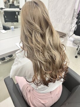 エイト 神戸三宮店(EIGHT) ミルクティーベージュ×狐カラー