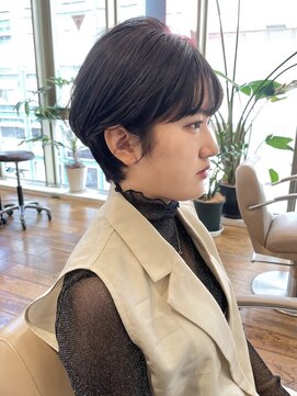 ビュートリアム ギンザ(BEAUTRIUM) 耳かけショートヘア/前髪/20代30代40代/ショートボブ/銀座