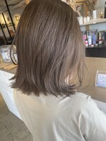 ジジ フルアヘッド(Gigi fullahead)&nbsp;ボブ×透け感ベージュ