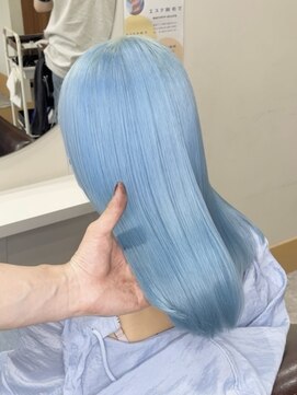アン(Hair make un) 【水色カラー】