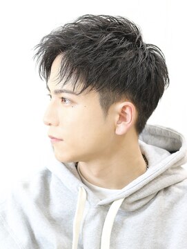ベーア(Bar) 短髪アップバング爽やかツーブロック刈り上げメンズカット