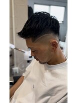 フッドウルフ(HOODWOLF)&nbsp;夏はすっきりとフェザーアップ