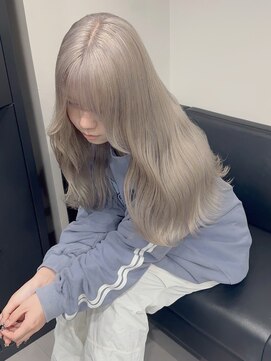 ベレーザ 渋谷(BELEZA) 11315髪質改善シルバーアッシュホワイトブロンド艶髪ストレート