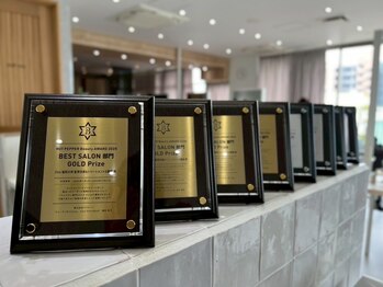 ジーナ 福岡天神(Zina)の写真/【HPB AWARD 2025 BEST SALON GOLD Prize受賞】髪質改善ならZina★エリアで人気の艶髪特化サロン[天神]