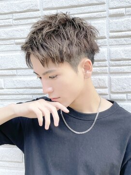 ハレ ヘアサロン(Hale hair salon) 【Hale】ブルーブラック/スパイキーショート/フェザーパーマ原宿