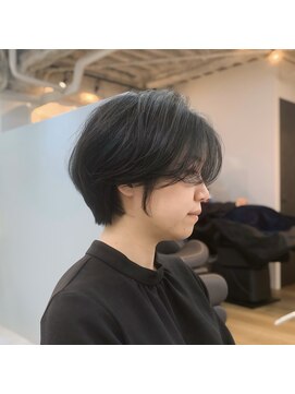 アオ 岡野 横浜(a-o) short hair