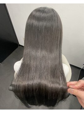 ピリオド 赤坂(Period.) ロングヘアー ダークアッシュカラー 上級髪質改善 赤坂見附