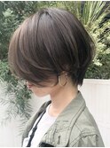 カットの正確さがよく分かるショートボブ