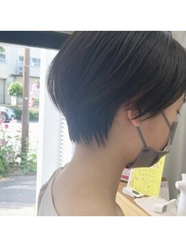 リリィ(LILY) くびれショート