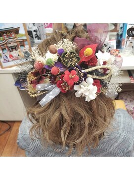 ヘアアンドメイクビ美(Be) 華やかハーフアップ