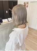 ハイトーングレージュ×外はねボブ×10代20代