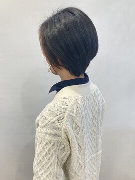 モリオフロムロンドン 松戸店(Morio from London) 【松戸 岩口】ほんのりインナーカラーハンサムショート