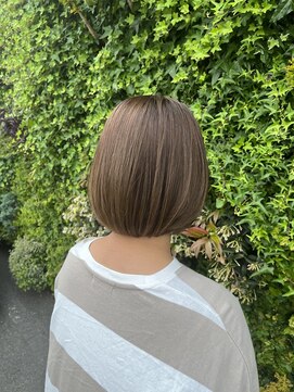 ソイルアヴェダ(Soil AVEDA) コンパクトボブ白髪ぼかしアッシュベージュ【沼津/沼津駅】