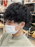 ツイストスパイラルパーマツーブロック刈り上げメンズマッシュ