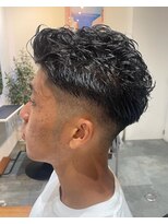 シードバイシャムロック(SEED by Shamrock)&nbsp;ナチュラルフェード　アップバング　横浜メンズパーマ