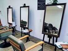 カラーのちから 千種宮根台店の雰囲気（落ち着いた雰囲気のサロンで、あなたをお出迎えします♪）