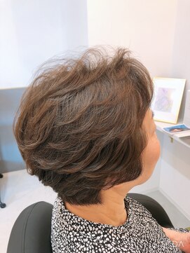 ルーチェロッソ(Luce Rosso) マダムショート