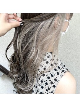 アンド バイ ヘアサロン(AND by hair salon) グレージュ×インナーカラー