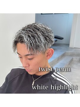 ルースト 心斎橋店(ROOST) ツイストパーマ×ホワイトハイライト