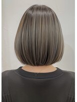 ネックス 表参道本店(nex)&nbsp;デザインカラーレイヤーカットウェットヘアオリーブベージュ白髪