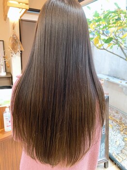 【防府】髪質改善なら《Legami》実力派オーナーのマンツーマン施術で、自分史上最高の指通りへ*朝も時短に!