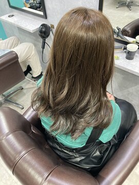 グラッジ 池袋(GLADGE) オリーブベージュ