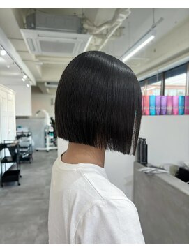 ツーバイヘアーズチーク(2 by hair. s chic) 切りっぱなしボブ