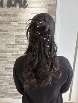 カペリ デ アーテ(Capelli di arte) カチモリハーフアップ