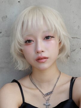 プネル(punel) 原宿 ホワイトブロンド ブロンドベージュ ケアブリーチ